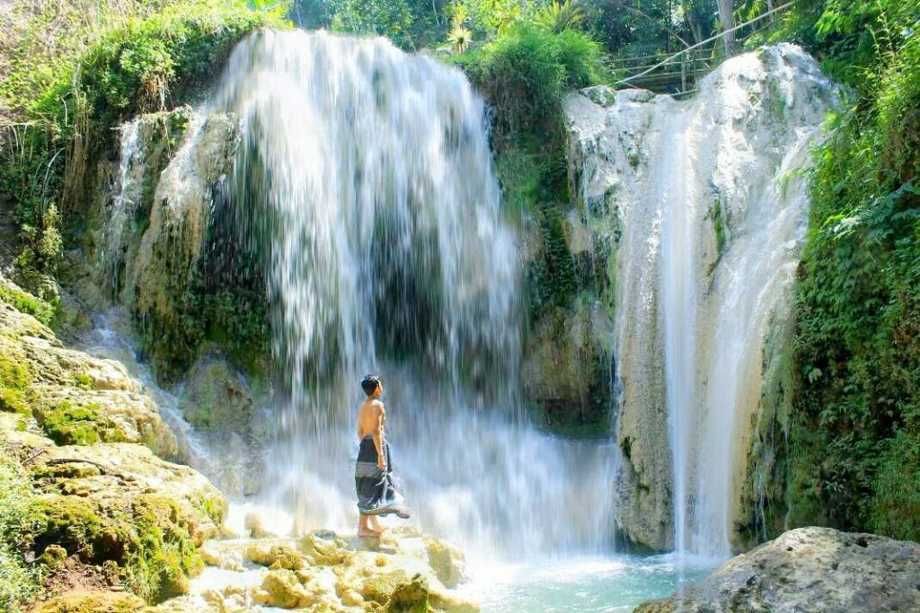 Foto Air Terjun Kembang Soka
